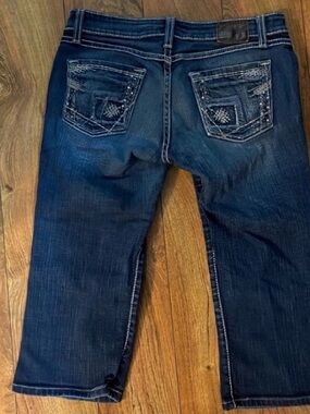 Beautiful BKE Stella Stretch Capris